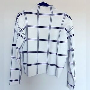 💕 Max Studio Mock Neck Sweater Size M